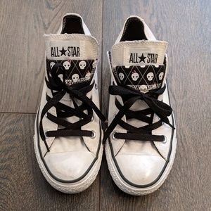 Perfectly Used Chucks - Women's Size 6
